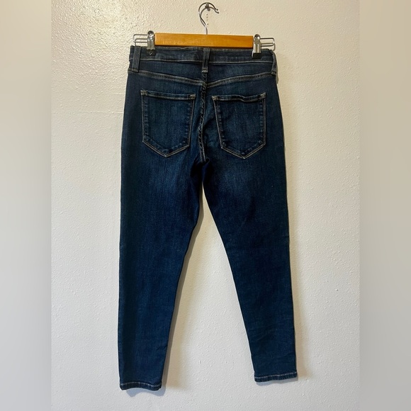 Banana Republic Mid-Rise Skinny Jean - 25P - Picture 7 of 10